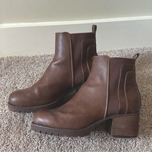 Brown Mia Colton Ankle Booties, W size 11